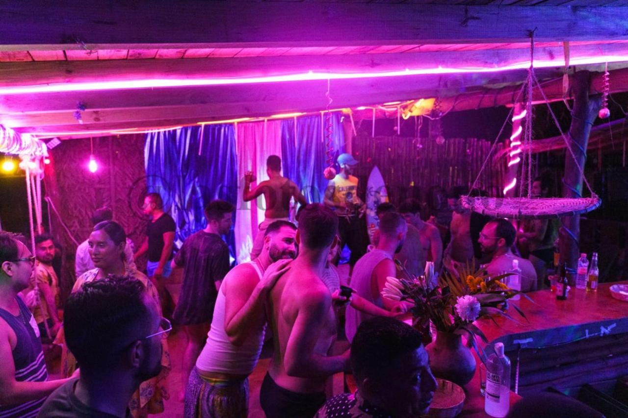 Hotel La máxima& LGBT Zipolite Esterno foto