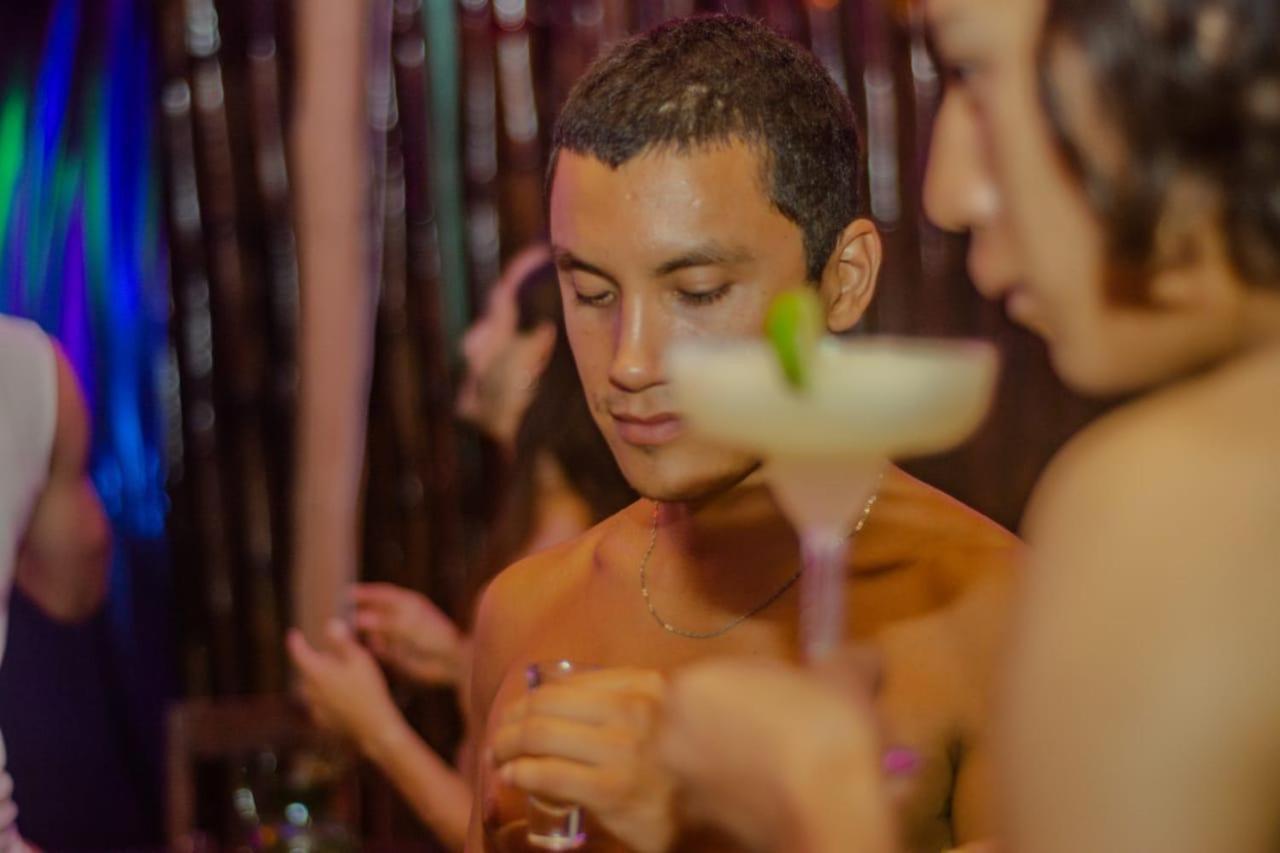 Hotel La máxima& LGBT Zipolite Esterno foto